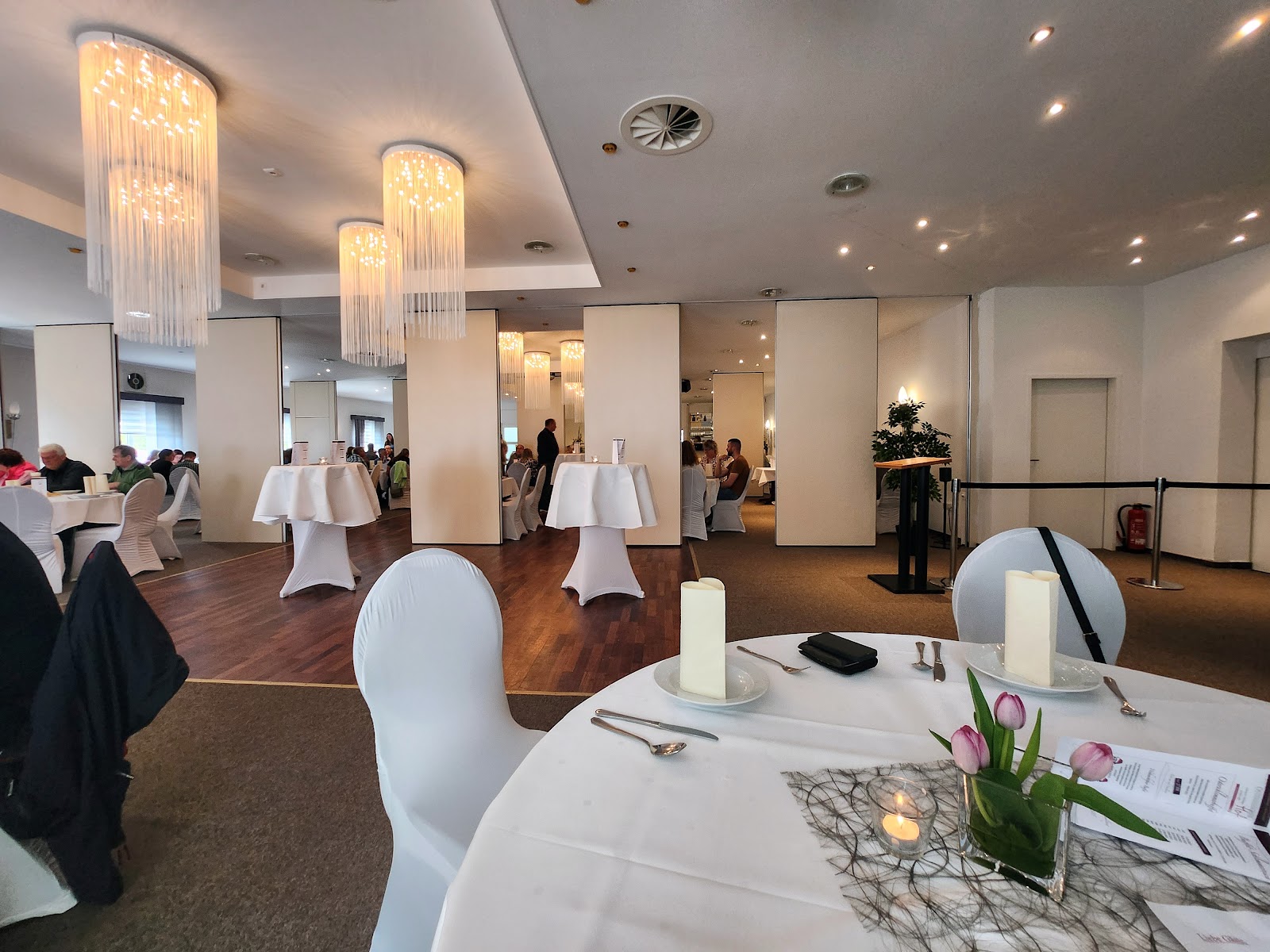 Gedeckter Tisch im Ostfriesischen Hof